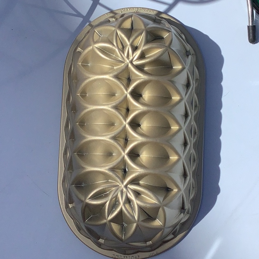 Nordic Ware loaf pan